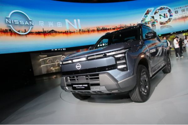 引領(lǐng)皮卡新進(jìn)階 鄭州日產(chǎn)全球化產(chǎn)品突破在即1381.jpg
