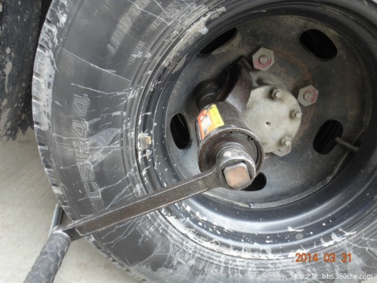 卸不動輪胎怎么辦 增力扳手分分鐘搞定