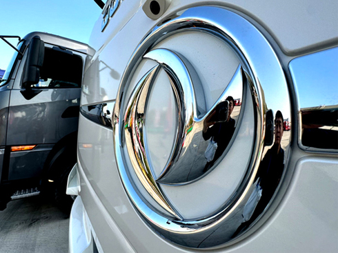 2023꣬|L(fng)܇(zhn)?yu)ΘI(y)Ȼ