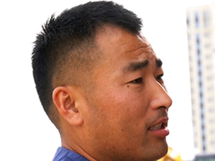 東風(fēng)天龍560大馬力 讓張小虎多拉快跑掙大錢