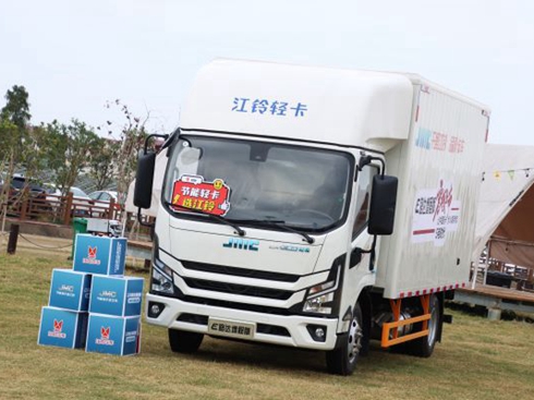 江鈴E路達增程輕卡領(lǐng)航城際物流“5毛時代”