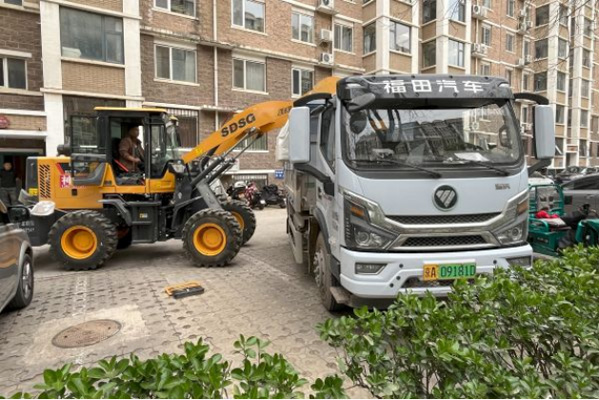 北京建筑垃圾清運(yùn) 瑞沃純電自卸車(chē)擔(dān)當(dāng)重任(修改后給企業(yè)審)4-22937.jpg