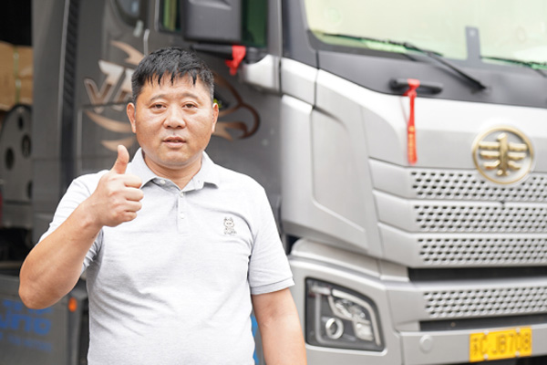 魏師傅:法士特自動擋+液緩 川陜高速“爬坡不慫、下坡不慌”(818)161.jpg