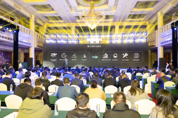 (卡車之友)濰柴礦山動(dòng)力第二代新品重磅發(fā)布 為全球礦山行業(yè)提供“中國動(dòng)力方案”給新建468.jpg