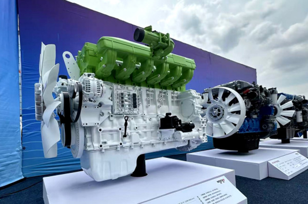(卡車之友)濰柴礦山動(dòng)力第二代新品重磅發(fā)布 為全球礦山行業(yè)提供“中國動(dòng)力方案”給新建2280.jpg