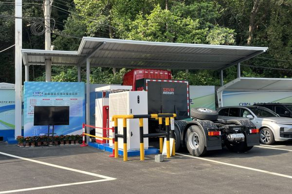 充電5分鐘續(xù)航百公里 欣旺達(dá)賦能兆瓦超充656.jpg