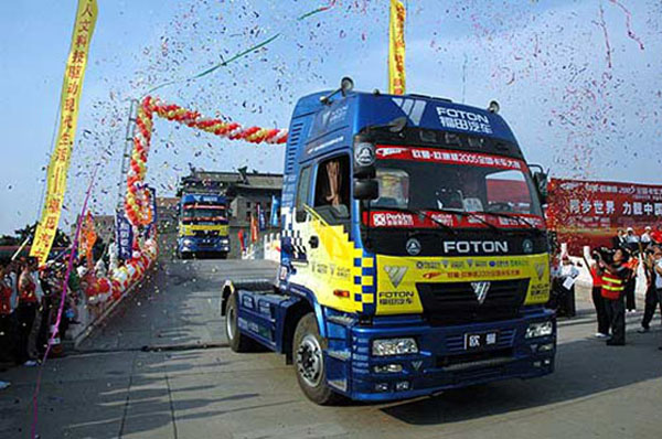 【稿件二:卡賽參賽稿】 歐曼攜第四代賽車出征中國卡車公開賽【定】1147.jpg