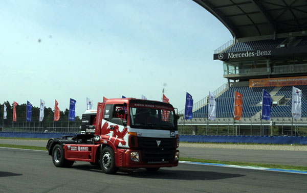 【稿件二:卡賽參賽稿】 歐曼攜第四代賽車出征中國卡車公開賽【定】1171.jpg