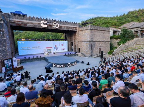 價(jià)值突破 繼往開(kāi)來(lái) 商車(chē)“舵主”追憶康明斯在華50年