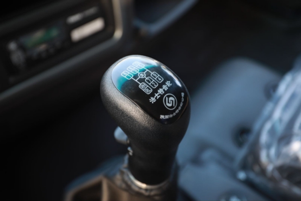 滿足不同市場需求 實拍大金剛ES7(8x2)國六工程車(改1)1221.jpg