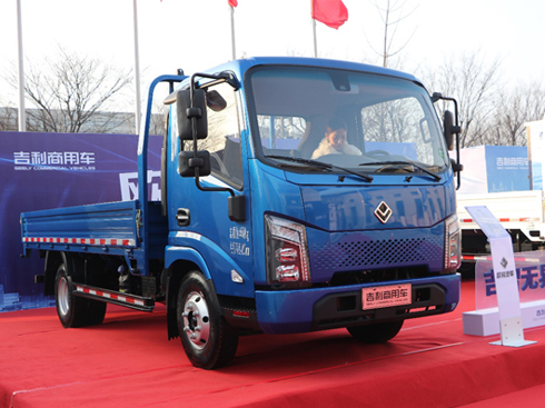 9.68萬(wàn)元起 合規(guī)藍(lán)牌 實(shí)拍歐鈴吉運(yùn)欄板輕卡