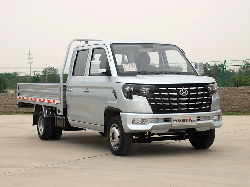 大動(dòng)力 強(qiáng)承載 長(zhǎng)安神騏PLUS寬體當(dāng)?shù)? style=