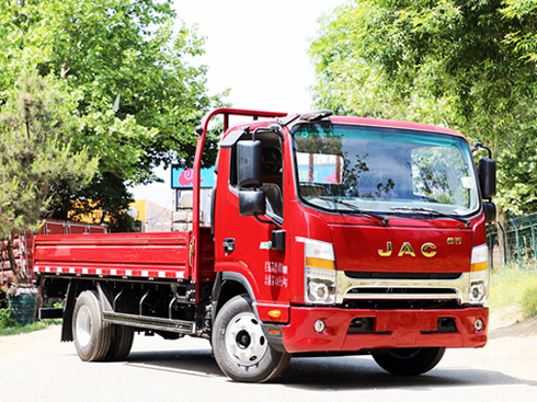 你想要的它全有:實(shí)拍江淮1卡帥鈴Q6