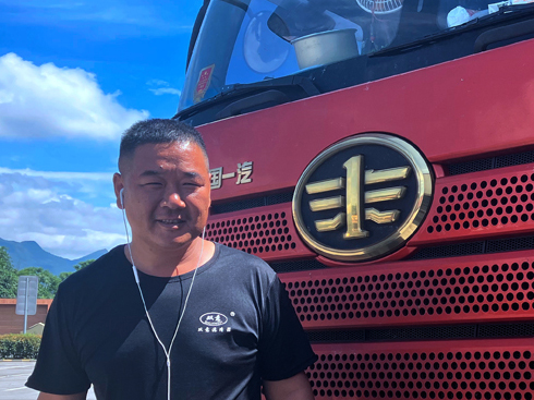 跟車實錄:接二連三,就愛解放J6P