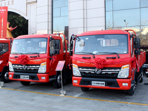 4米2王者!全能物流開創(chuàng)者,東風多利卡超能評測