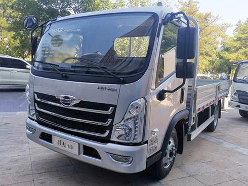 高效出勤 創(chuàng)富神車 福田領(lǐng)航M6 小八檔車型靜態(tài)解析