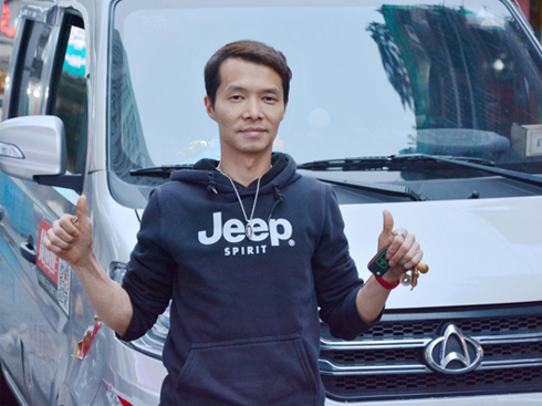 用長安跨越王X1跑貨拉拉,掙更多的錢帶回家