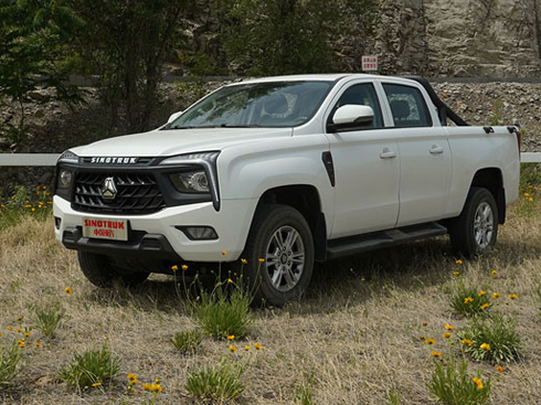 中國重汽皮卡首測:商用承載高調(diào)凸顯 硬件越級挑戰(zhàn)性能高端