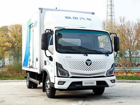 純電輕卡玩轉(zhuǎn)跨城運(yùn)輸 歐馬可智藍(lán)ES1·120新智版駕到