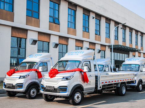 “四大天王”品質(zhì),鑫源T5L EV引領(lǐng)長(zhǎng)距離城際運(yùn)輸新風(fēng)尚