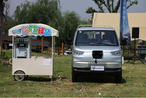 時尚 好開 省錢 價格合適 開瑞小卡雙排王X3 電動1533.jpg