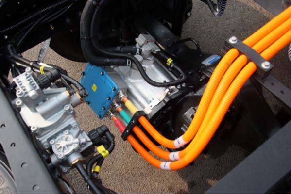 4米4廂長(zhǎng) 能量智控 徐工漢界輕卡重塑價(jià)值邊界(審核并修改過(guò))1184.jpg