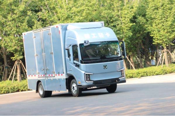 4米4廂長(zhǎng) 能量智控 徐工漢界輕卡重塑價(jià)值邊界(審核并修改過(guò))164.jpg