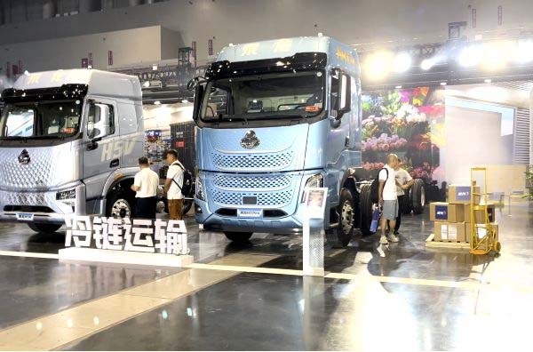 【卡車之友】H7 Pro 6×2冷藏車產(chǎn)品稿V1.3457.jpg