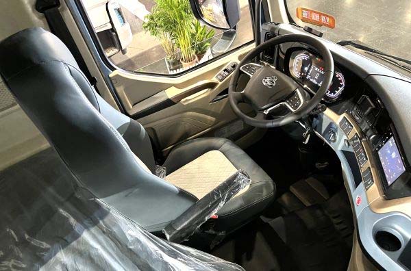 【卡車之友】H7 Pro 6×2冷藏車產(chǎn)品稿V1.3561.jpg