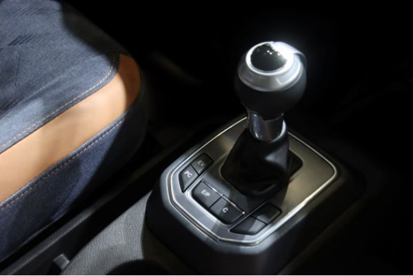 油電雙擎 高效運(yùn)營(yíng) 瑞沃金剛S3混動(dòng)版成為城建工程運(yùn)輸新選擇2041.jpg