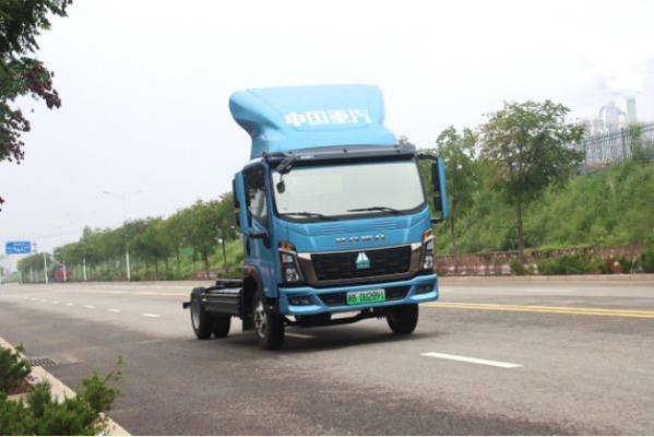 續(xù)航400km+ 豪沃統(tǒng)帥純電輕卡長途無憂(修改)253.jpg