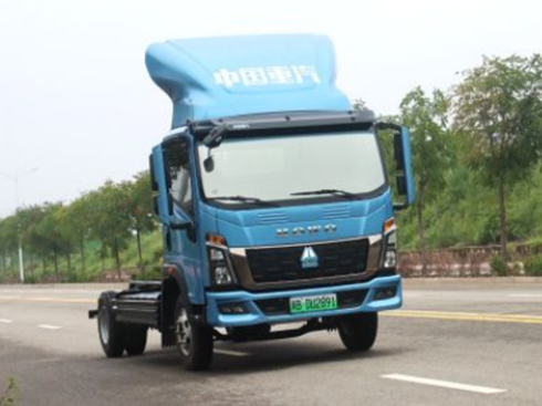 續(xù)航400km+ 豪沃統(tǒng)帥純電輕卡長(zhǎng)途無(wú)憂