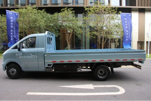 10.9卡車之友-公路小高鐵 能裝又能拉 星塔引領(lǐng)小卡價值突破1440.jpg