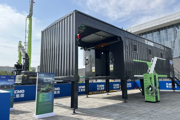 大功率 自主技術(shù) 徐工換電自卸“綠巨人”登場(2)1198.jpg