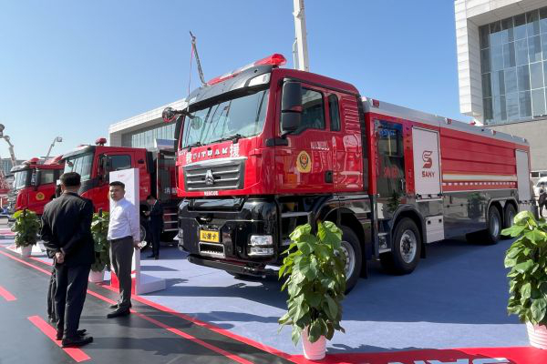 占比領先進口品牌 中國重汽賦能消防重器166.jpg