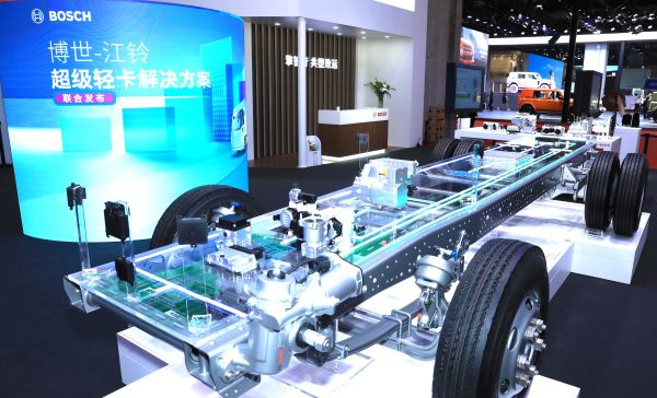 博世&江鈴超級輕卡解決方案 引領智電新發(fā)展248.jpg