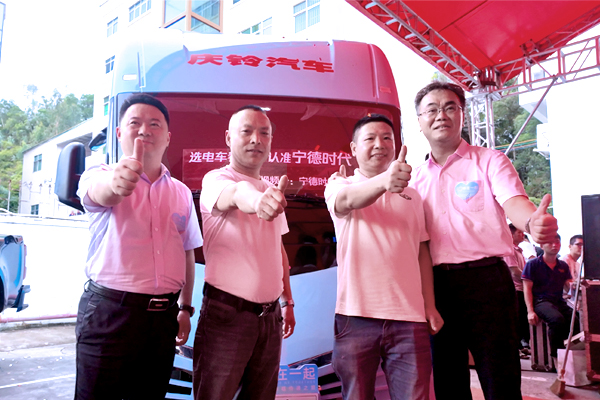 零碳科技鑄就可靠鐵騎 慶鈴鈴坤電卡深圳破勢而出(給企業(yè)審)(3)(1)1497.jpg